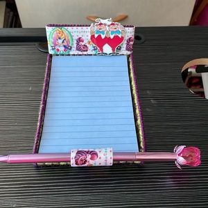 Alice In Wonderland post it note pad with pen. Handcrafted with ♥️